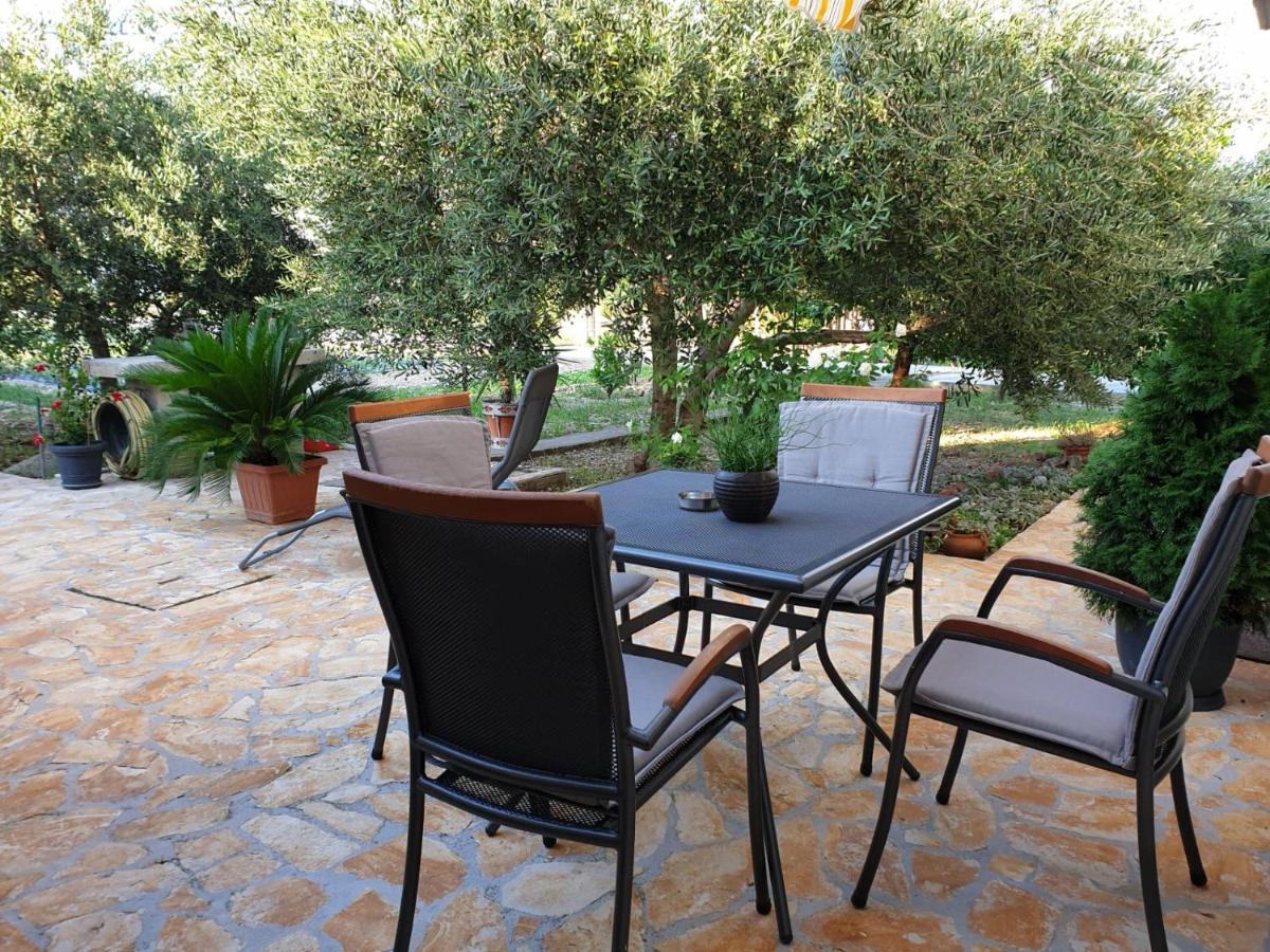 Apartment Mira Trogir Luaran gambar